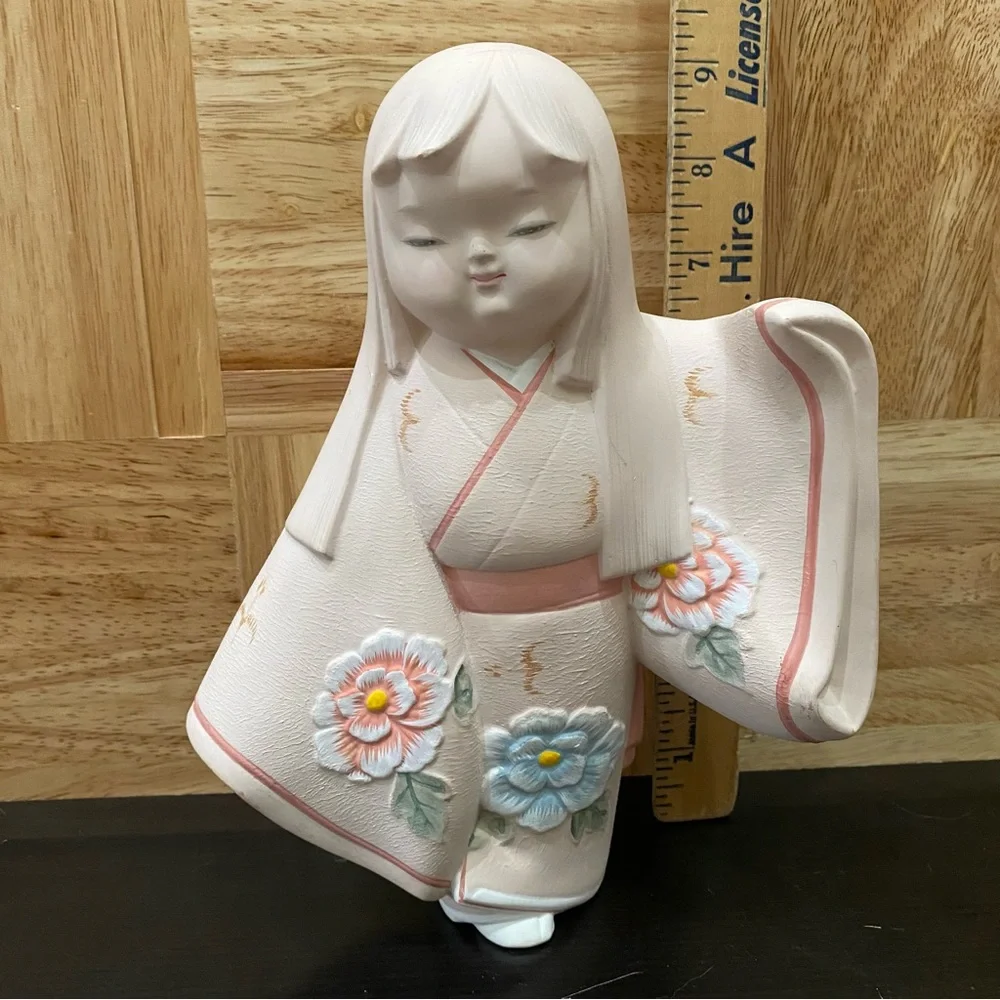 Japanese Hakata Doll Ceramic Geisha 9” Figurine